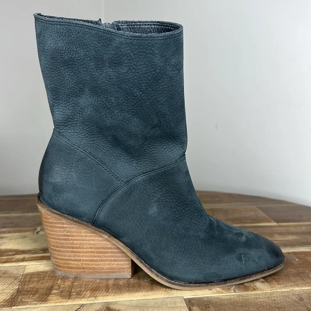 Lucky Brand Black Leather Sarey Mid-Height Bootie Womens Size 8